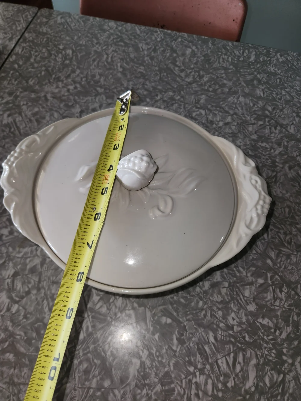 White Ceramic Covered Casserole Dish - Classic Home Kitchen